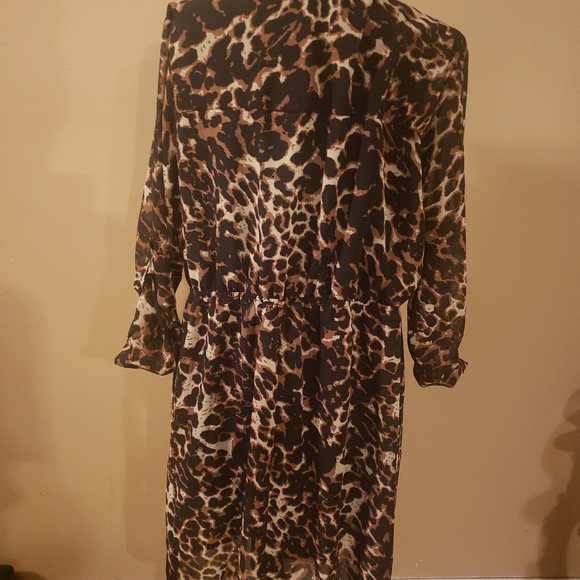 Dress - Picture 2 of 4